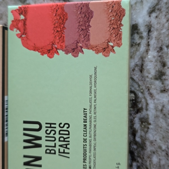 JASON WU EYESHADOW AND BLUSH BUNDLE - Picture 2 of 7